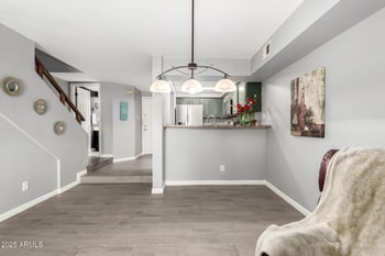 2121 Union Hills Dr #113, Phoenix, AZ 85027