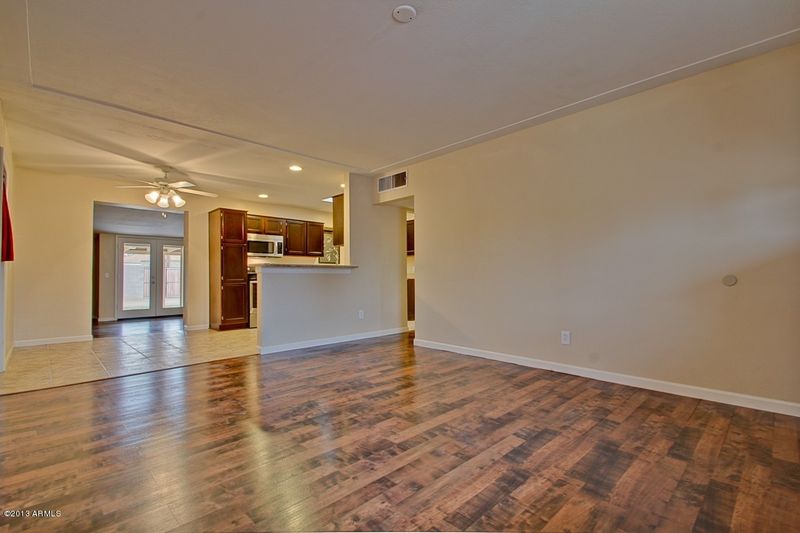 2121 W Cactus Wren Dr, Phoenix, AZ 85021
