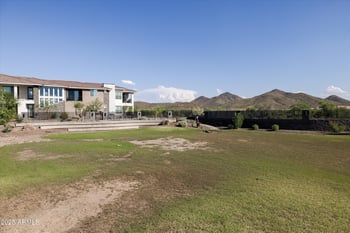 2121 Sonoran Desert Dr #8, Phoenix, AZ 85085