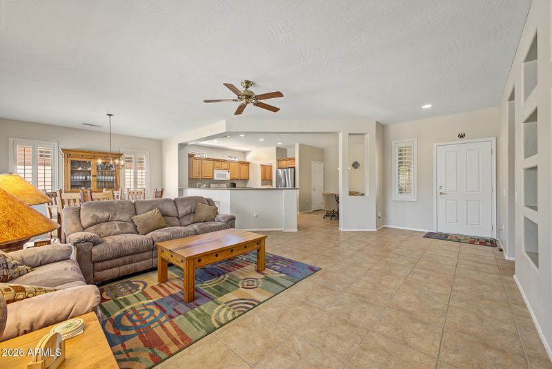21216 N Red Hills Dr, Surprise, AZ 85387