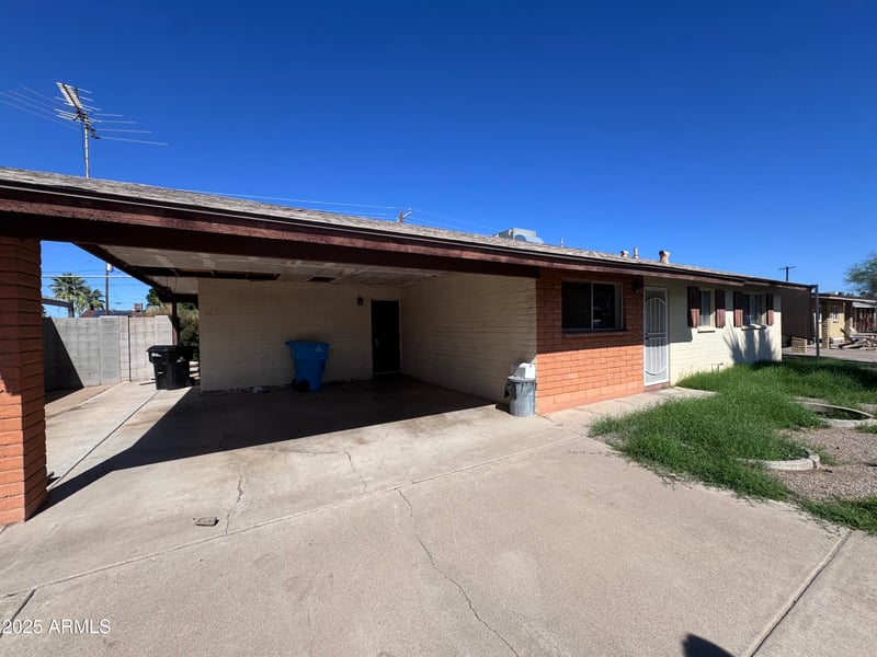 2122 Dahlia Dr, Phoenix, AZ 85029