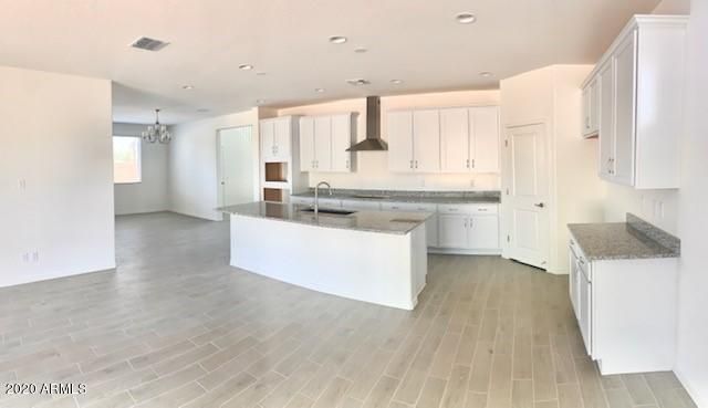 2122 W Betty Elyse Ln, Phoenix, AZ 85023