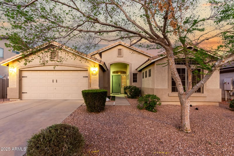 2123 Bristol Dr, Mesa, AZ 85209