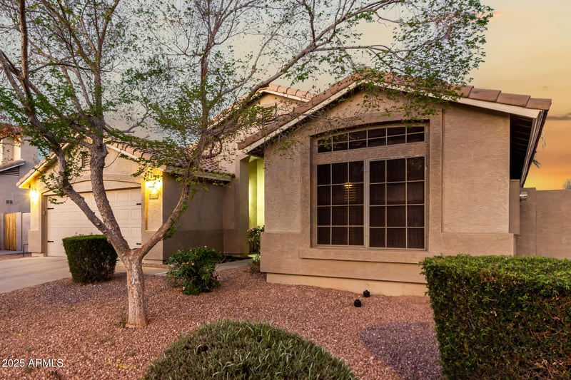 2123 Bristol Dr, Mesa, AZ 85209