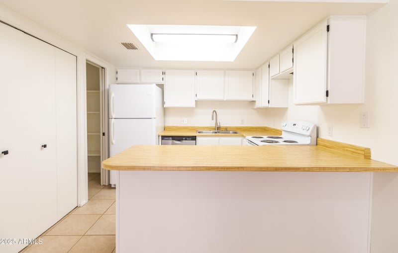 2123 Kirkland Ln #4, Tempe, AZ 85281