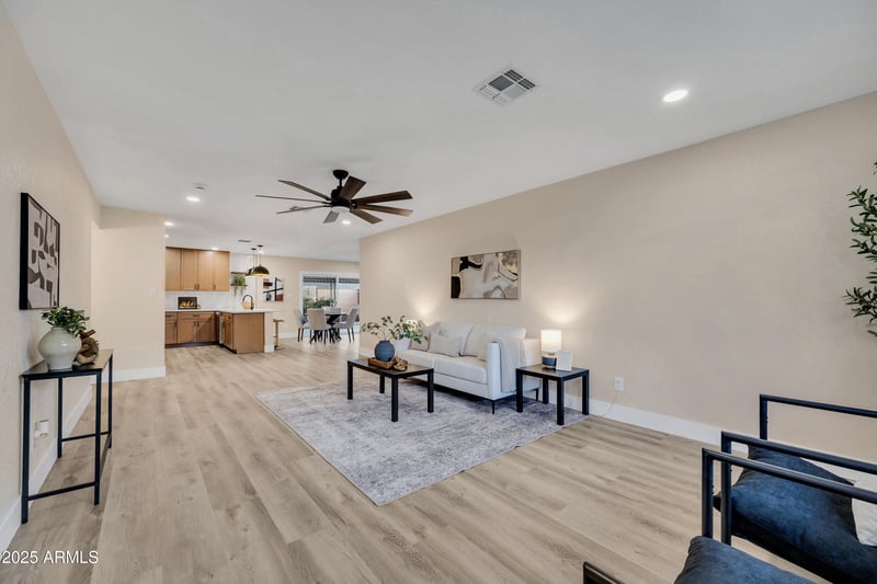 2123 Radcliffe Dr, Tempe, AZ 85283