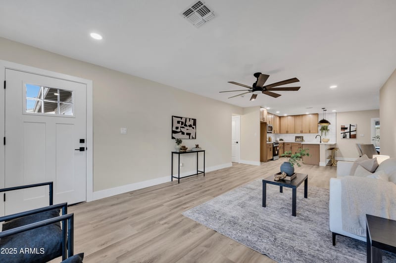 2123 Radcliffe Dr, Tempe, AZ 85283