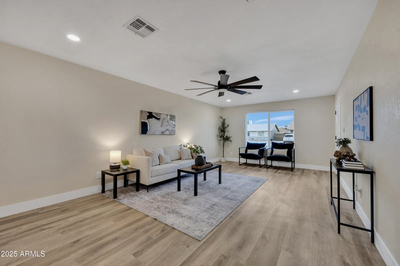 2123 Radcliffe Dr, Tempe, AZ 85283