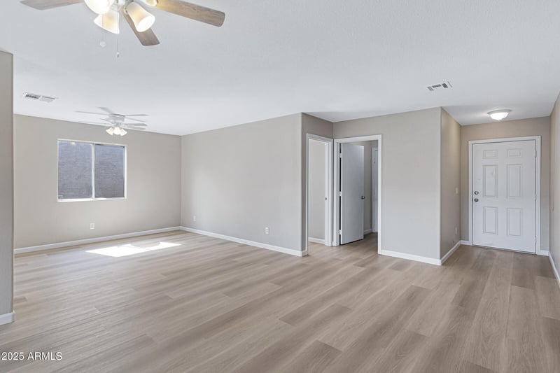2123 Roeser Rd, Phoenix, AZ 85041