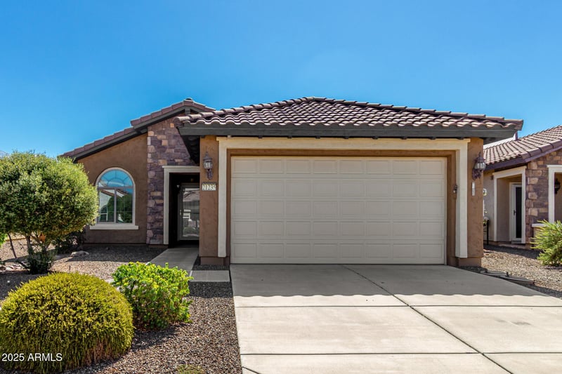21235 262nd Dr, Buckeye, AZ 85396