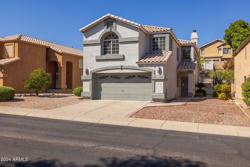 2124 E Nighthawk Way, Phoenix, AZ 85048