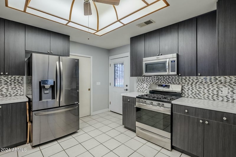 2124 E Osborn Rd, Phoenix, AZ 85016