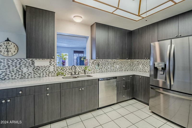 2124 E Osborn Rd, Phoenix, AZ 85016
