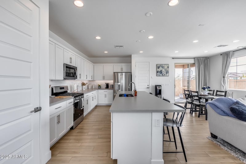 21241 Superstition Dr, Queen Creek, AZ 85142