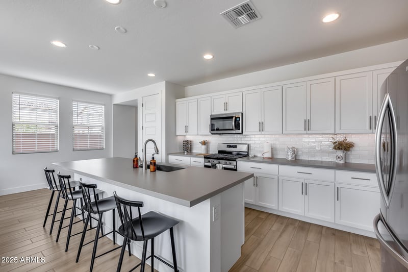 21241 Superstition Dr, Queen Creek, AZ 85142
