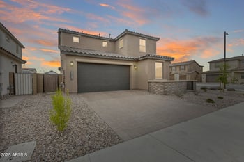 21241 Superstition Dr, Queen Creek, AZ 85142