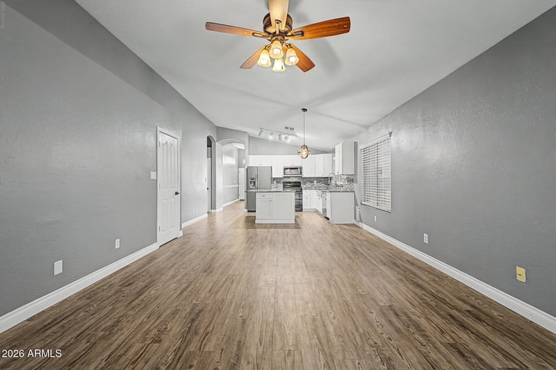 21248 N 88th Ln, Peoria, AZ 85382