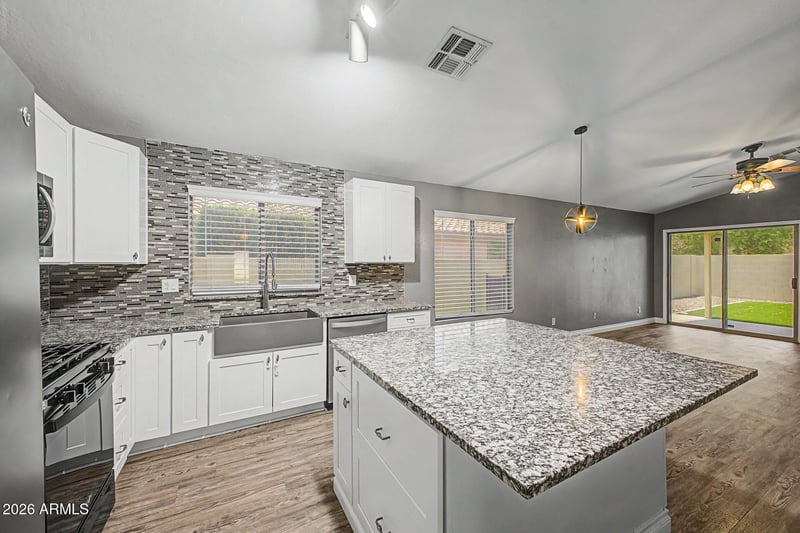 21248 N 88th Ln, Peoria, AZ 85382