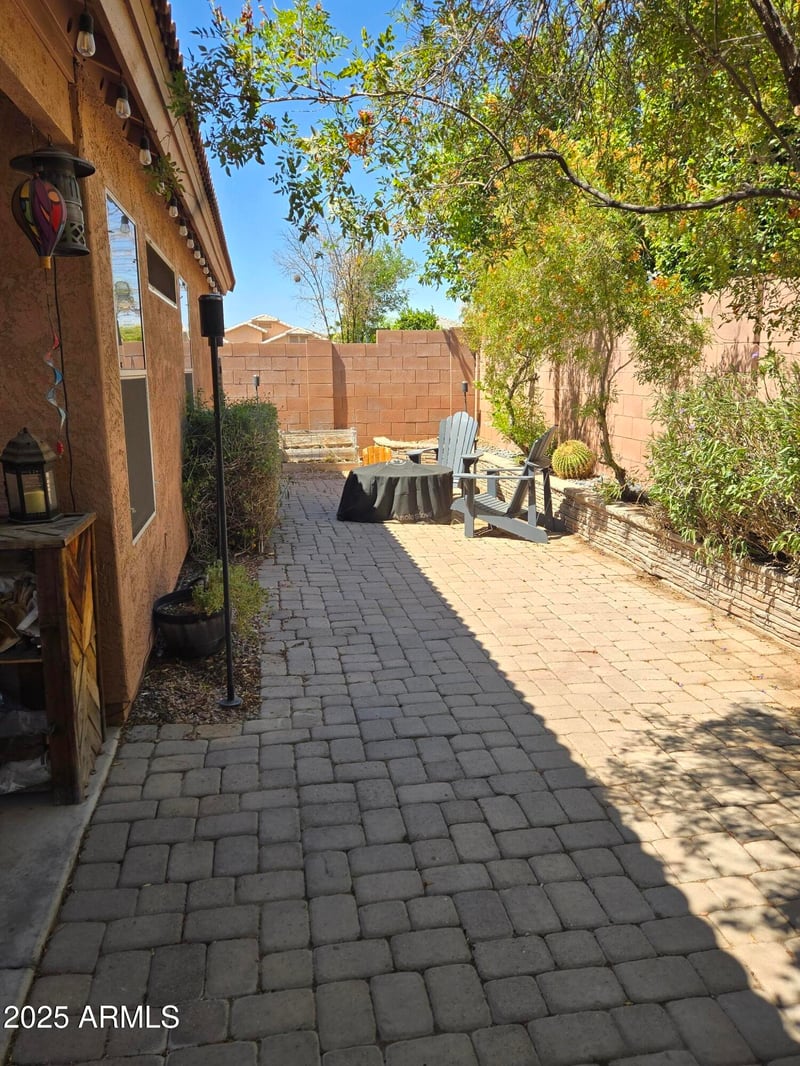 2125 Danbury Rd, Phoenix, AZ 85022