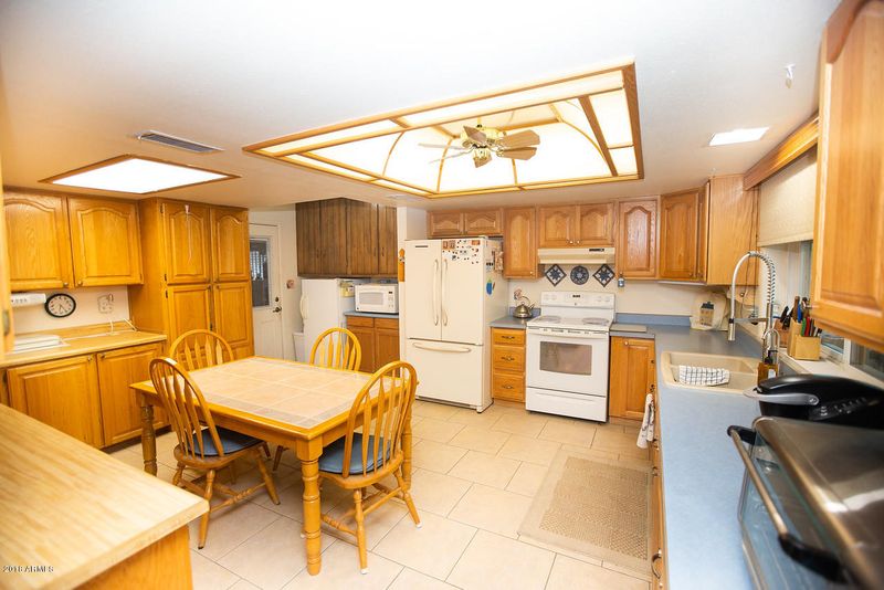 2125 E Broadmor Dr, Tempe, AZ 85282
