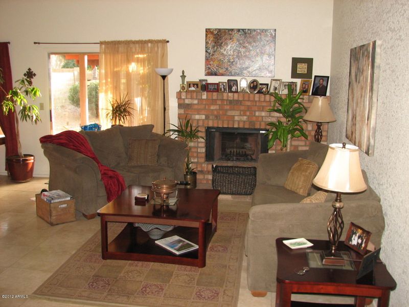 2125 E Hearn Rd, Phoenix, AZ 85022