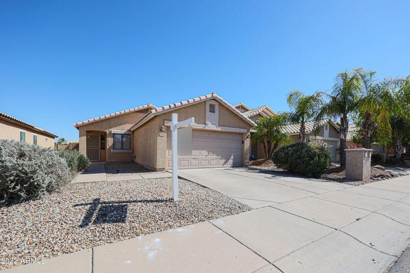 2125 E Robin Ln, Phoenix, AZ 85024