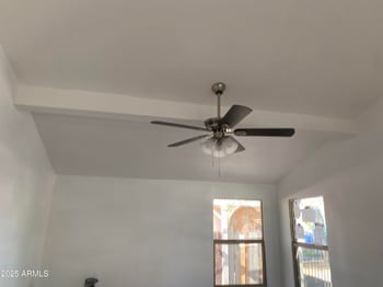 2125 Highland Ave, Phoenix, AZ 85015