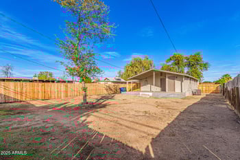 2125 Highland Ave, Phoenix, AZ 85015