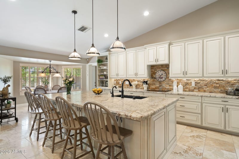 2125 S Val Vista Dr, Gilbert, AZ 85295