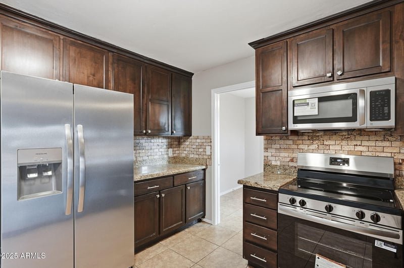 2125 Sweetwater Ave, Phoenix, AZ 85022