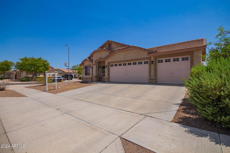 2125 W Carson Rd, Phoenix, AZ 85041