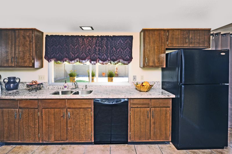 2125 W Del Campo Cir, Mesa, AZ 85202