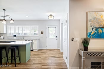 2126 Cambridge Ave, Phoenix, AZ 85009