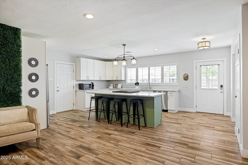 2126 Cambridge Ave, Phoenix, AZ 85009