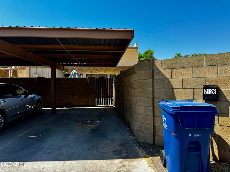 2126 Villa Ct, Tempe, AZ 85282