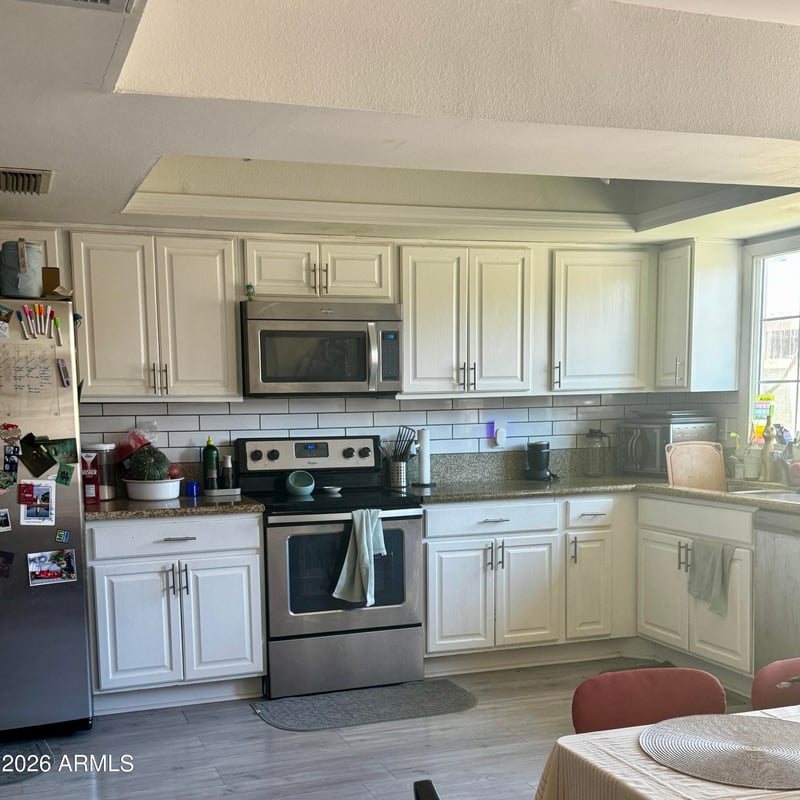 2126 Villa Ct, Tempe, AZ 85282