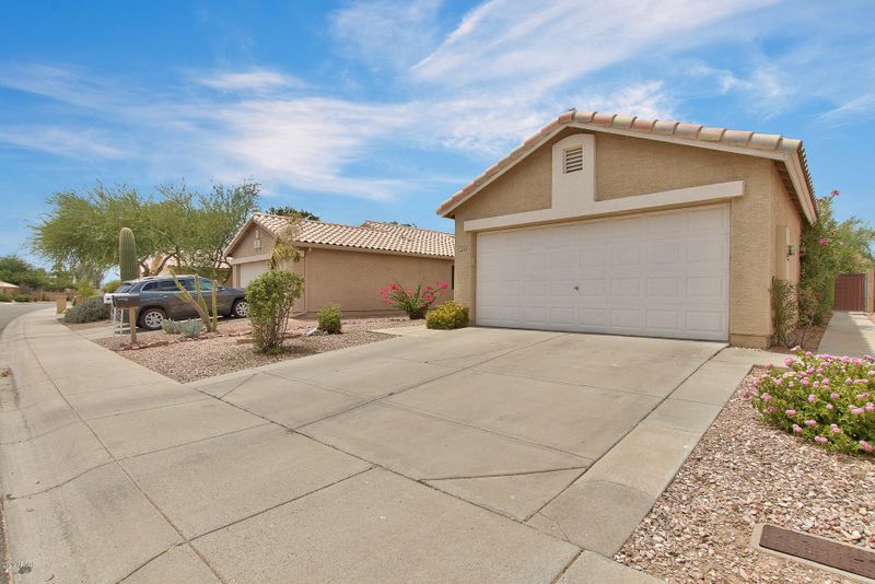 2126 E Williams Dr, Phoenix, AZ 85024