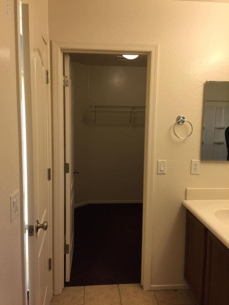 2126 N 78th Glen, Phoenix, AZ 85035