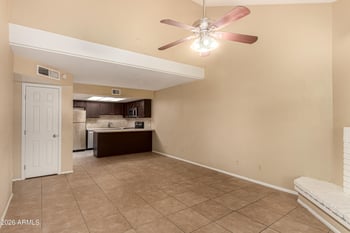 2127 10th St #4, Tempe, AZ 85281