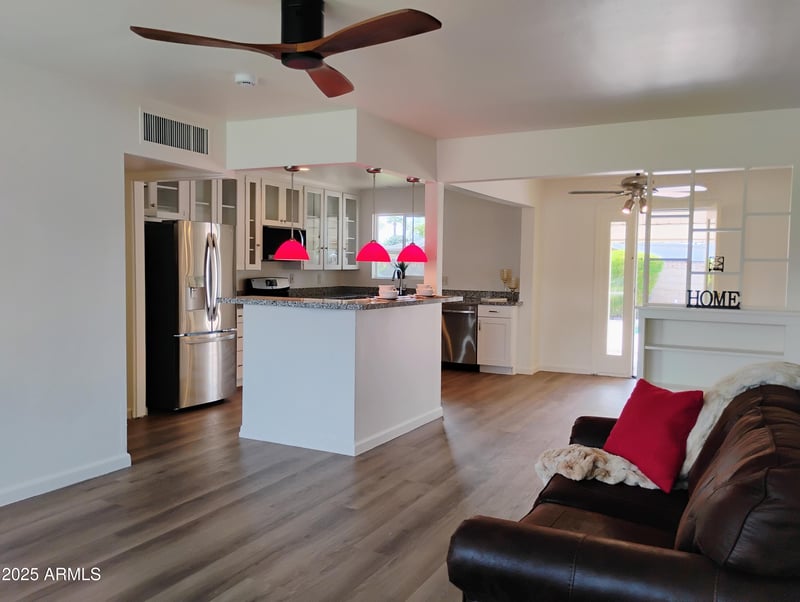 2127 Avalon Dr, Phoenix, AZ 85015