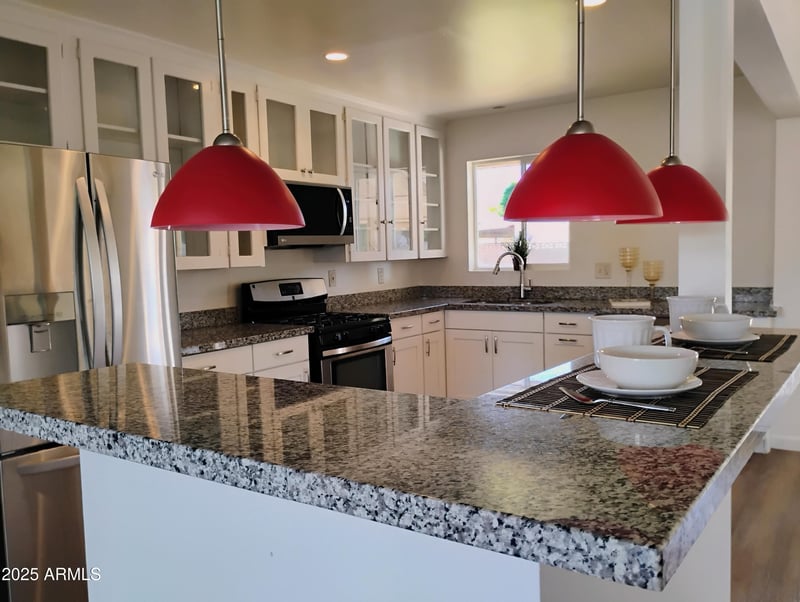 2127 Avalon Dr, Phoenix, AZ 85015