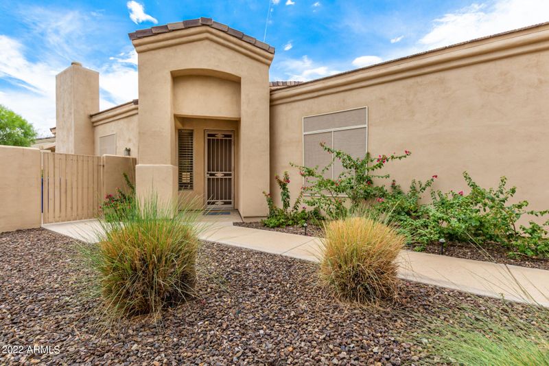 2127 E Valencia Dr, Phoenix, AZ 85042