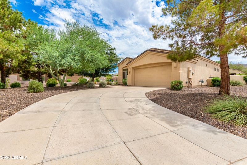 2127 E Valencia Dr, Phoenix, AZ 85042
