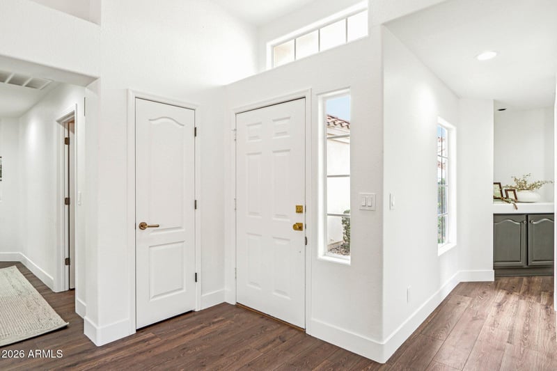 2127 Peninsula Cir, Chandler, AZ 85248