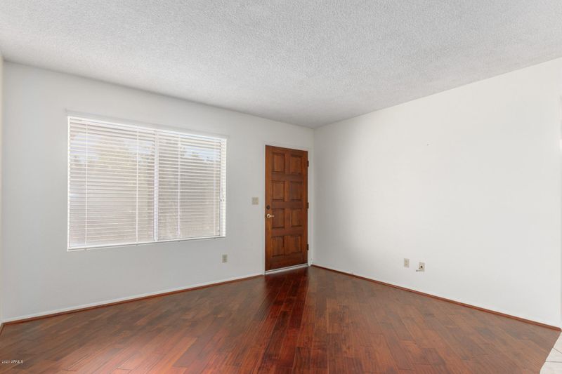 2127 W Tonto Ln, Phoenix, AZ 85027