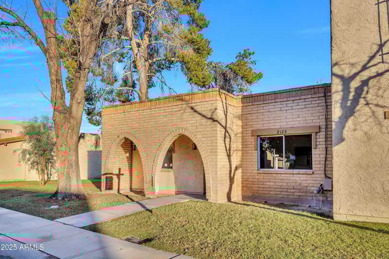 2128 Dunbar Dr, Tempe, AZ 85282