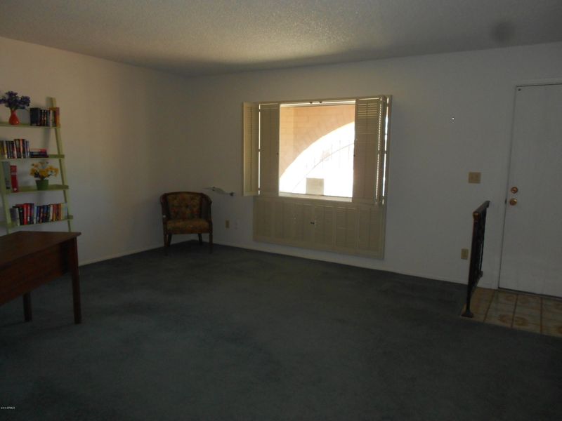 2128 E Beck Ln, Phoenix, AZ 85022