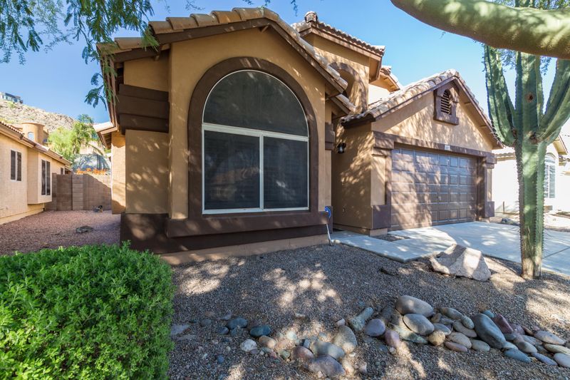 2128 E Rosemonte Dr, Phoenix, AZ 85024