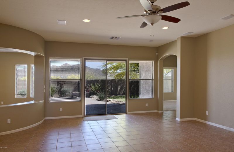 2128 W Eagle Feather Rd, Phoenix, AZ 85085