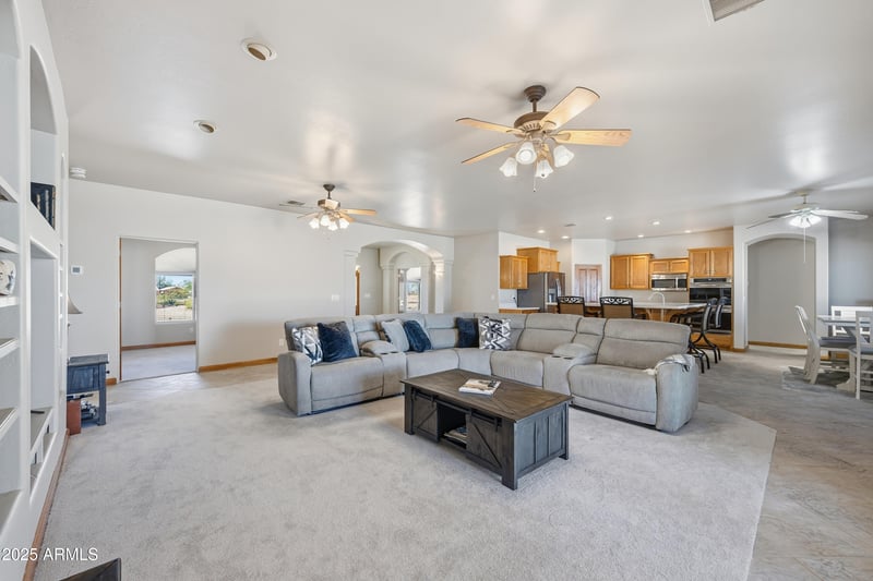 21280 Vista Royale Dr, Wickenburg, AZ 85390